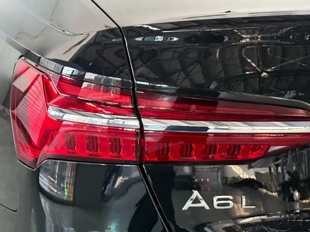 Audi A6L — Фото автомобиля 14