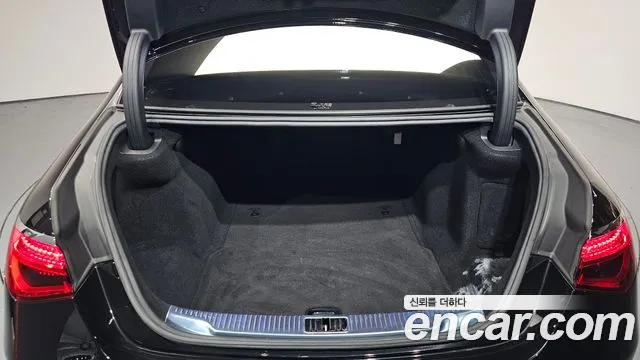 Mercedes-Benz S-Class — Фото автомобиля 15