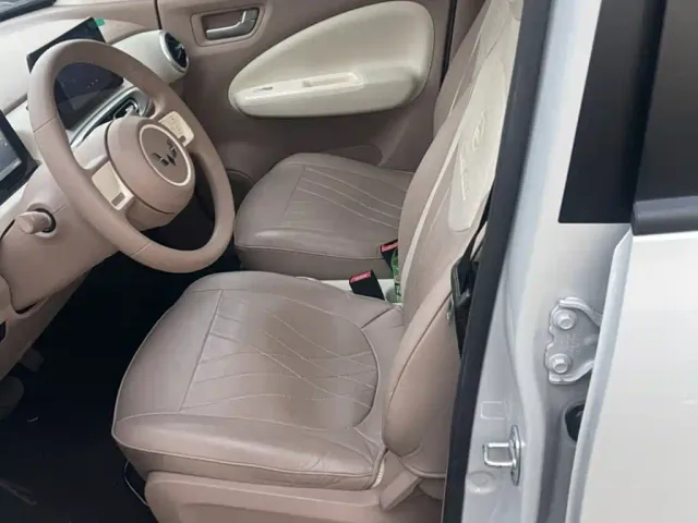 Wuling Hongguang Mini EV — Фото автомобиля 13