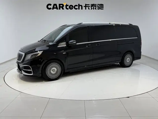Фотография автомобиля — Mercedes-Benz V-Class