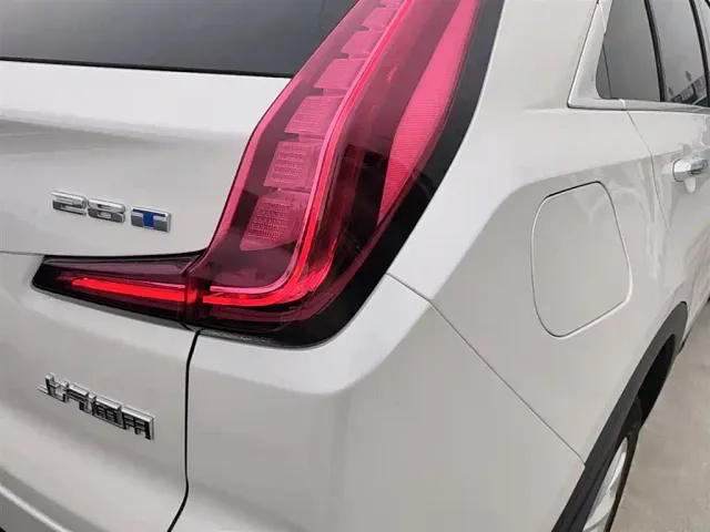 Cadillac XT4 — Фото автомобиля 7