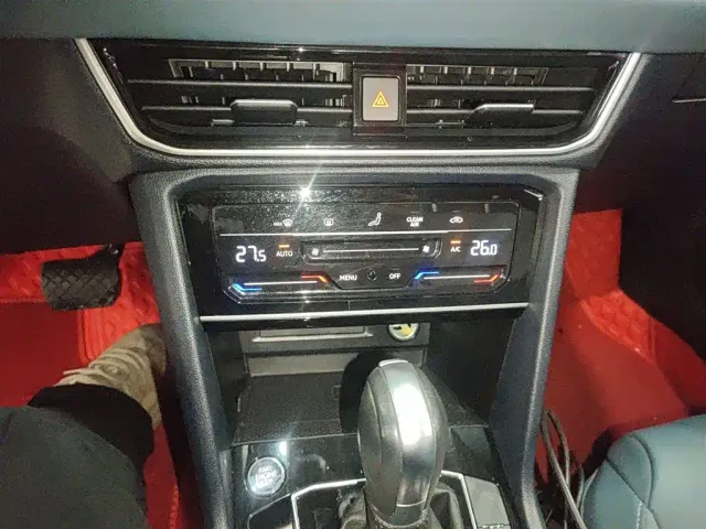 Volkswagen Tharu — Фото автомобиля 5