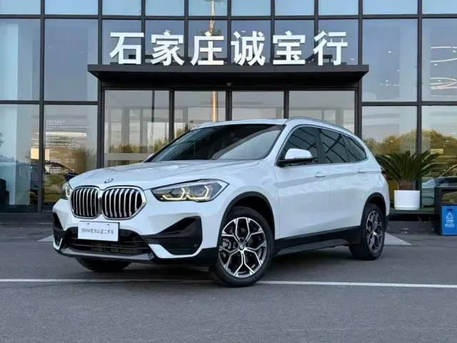 BMW X1 — Фото автомобиля 2