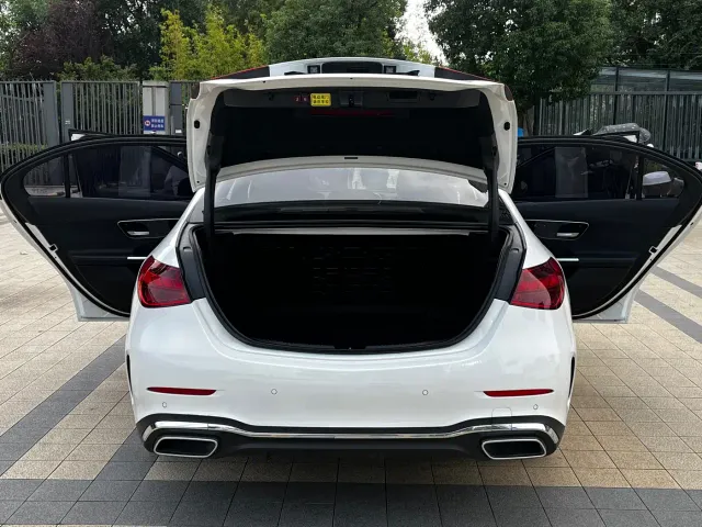 Mercedes-Benz C-Class — Фото автомобиля 10