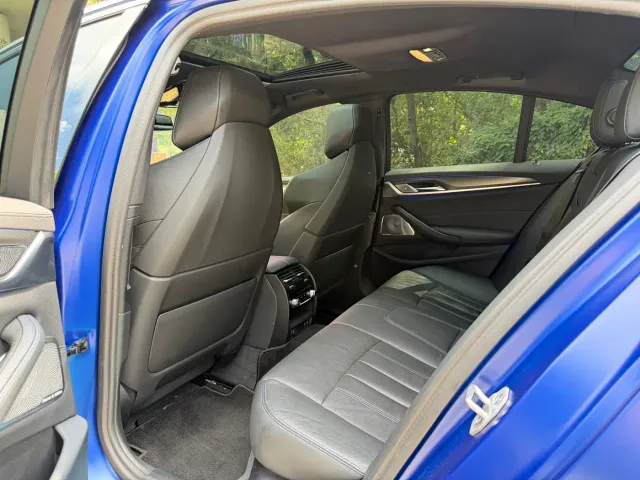 BMW 5 Series — Фото автомобиля 6