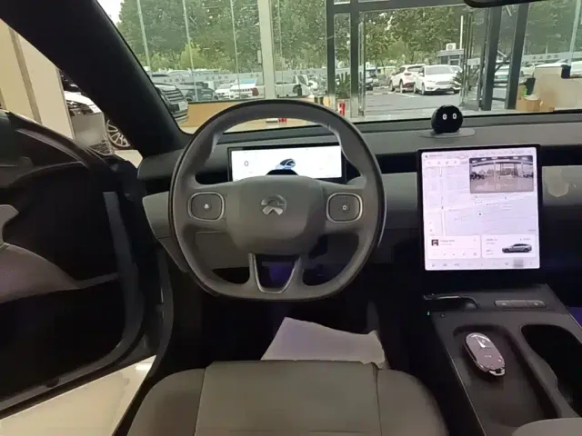 Nio ET5 Touring — Фото автомобиля 10