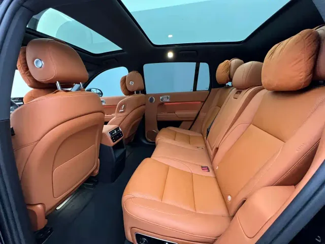 Li Auto L7 — Фото автомобиля 8