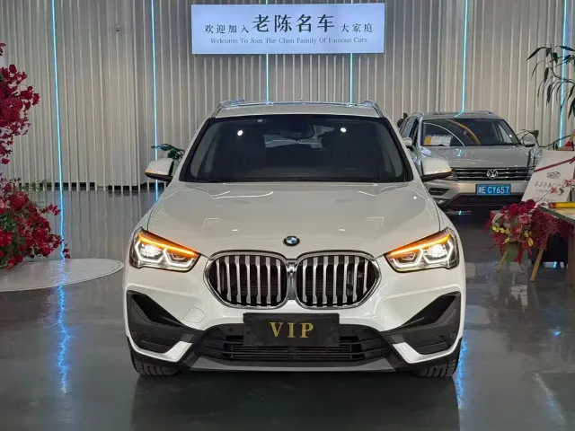 BMW X1 — Фото автомобиля 2