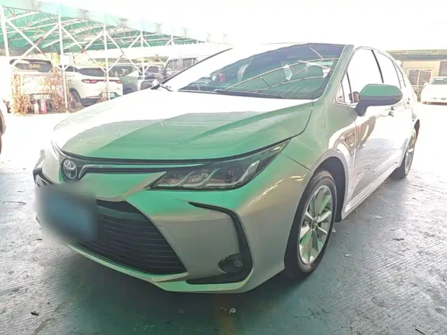 Фотография автомобиля — Toyota Corolla