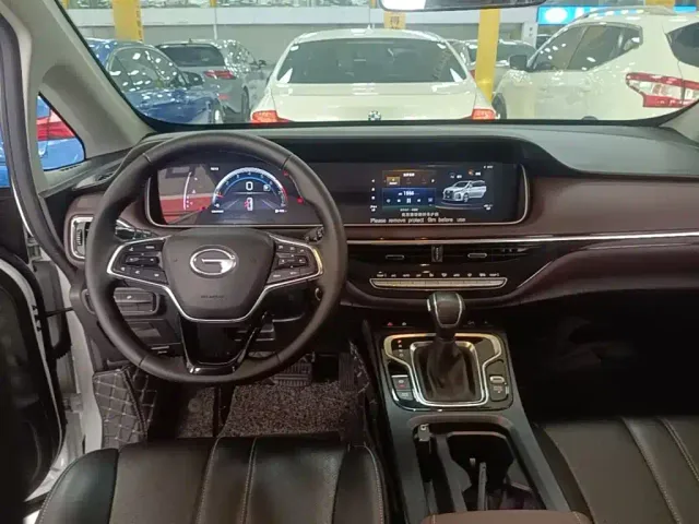GAC Trumpchi M6 — Фото автомобиля 9