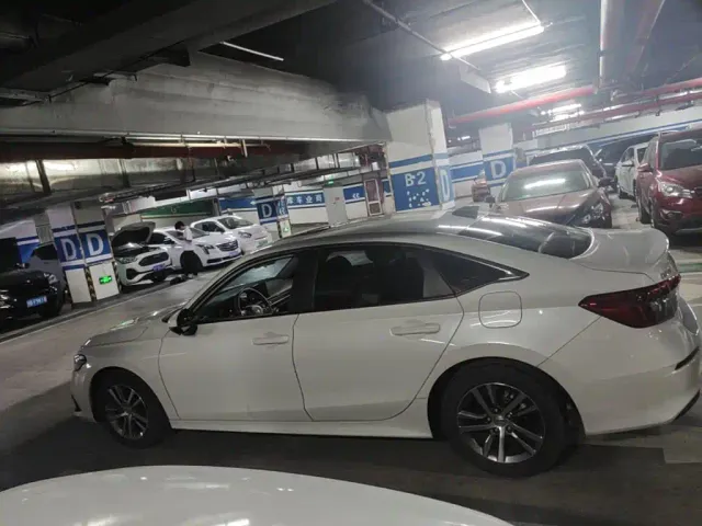 Honda Civic — Фото автомобиля 5