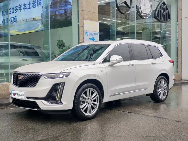 Фотография автомобиля — Cadillac XT6