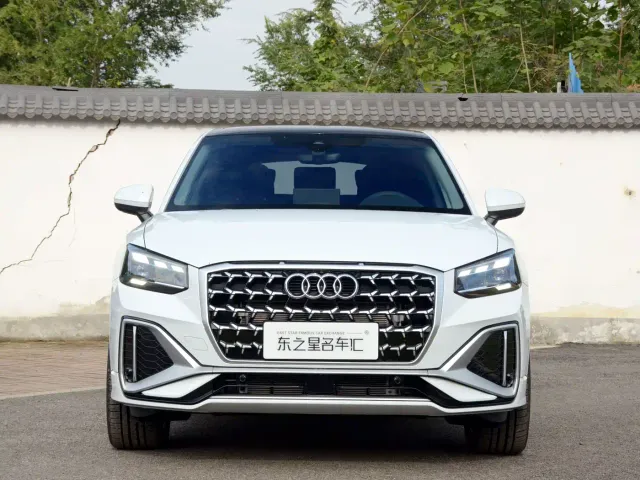 Audi Q2L — Фото автомобиля 2