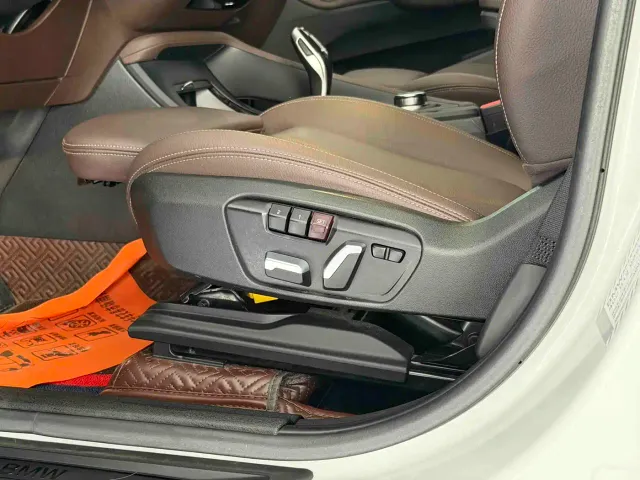 BMW X1 — Фото автомобиля 11