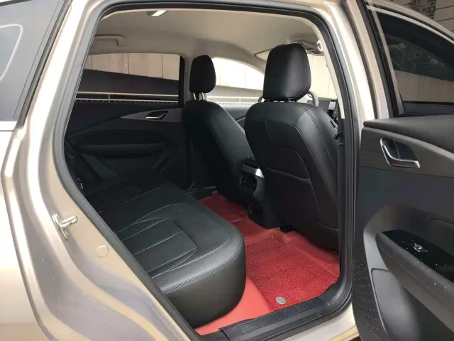 Wuling Starlight — Фото автомобиля 7