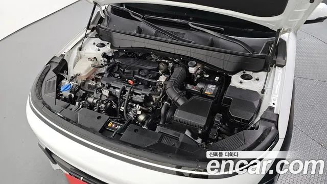 Hyundai Kona Бензин 1.6 турбо 2WD — Фото автомобиля 6