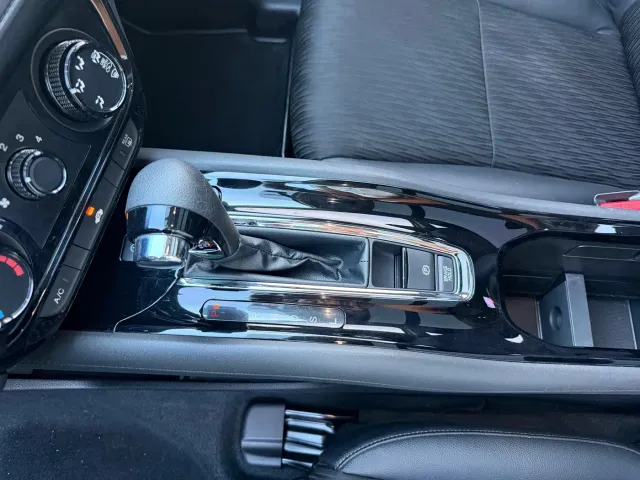 Honda Vezel — Фото автомобиля 13
