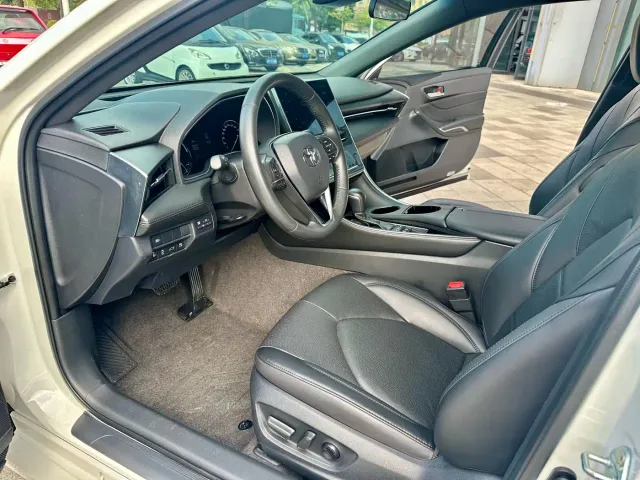 Toyota Avalon — Фото автомобиля 10