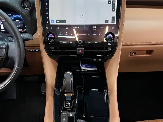 Toyota Vellfire — Фото автомобиля 18