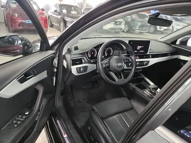 Audi A4L — Фото автомобиля 15