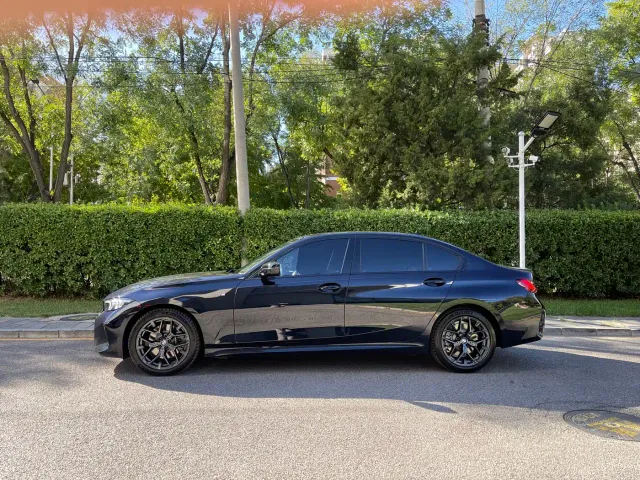 BMW 3 Series — Фото автомобиля 3