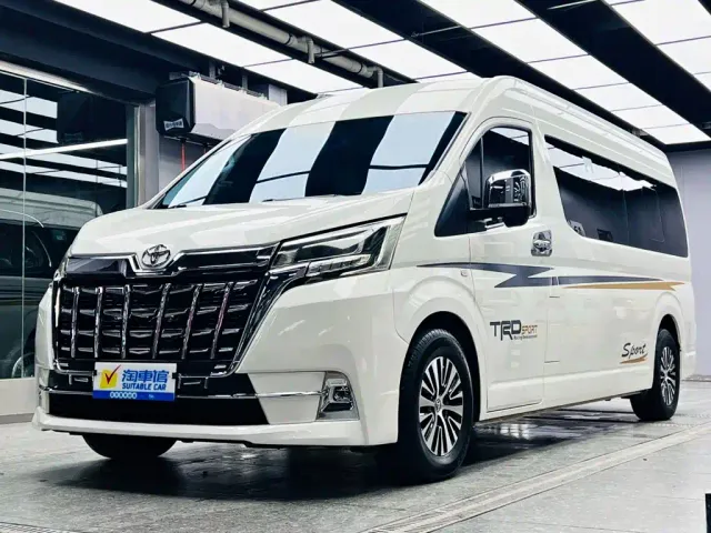 Фотография автомобиля — Toyota HIACE