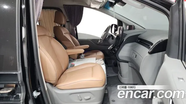 Hyundai Staria Staria — Фото автомобиля 11