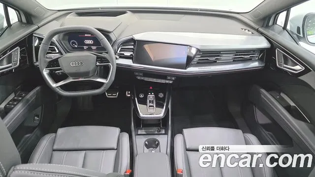 Audi Q4 e-tron F4 — Фото автомобиля 7
