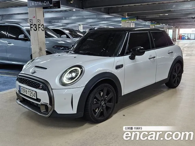 Фотография автомобиля — MINI Cooper