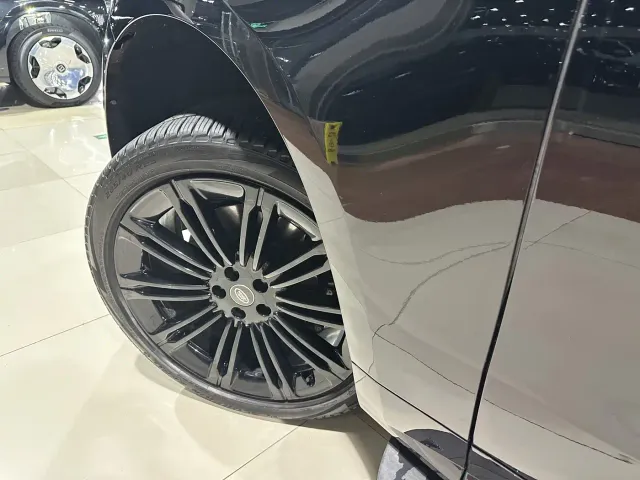Land Rover Range Rover Sport — Фото автомобиля 15