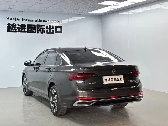 Volkswagen Sagitar — Фото автомобиля 8