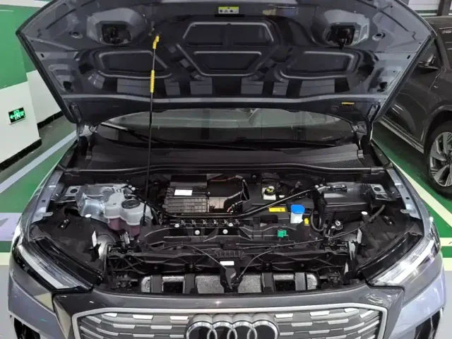 Audi Q4 e-tron — Фото автомобиля 19