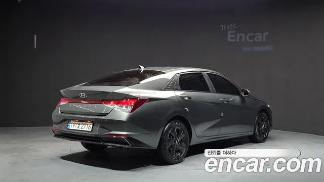 Hyundai Avante CN7 — Фото автомобиля 2