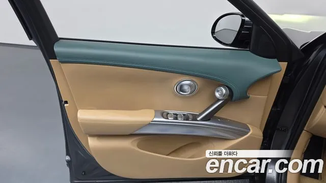 Genesis GV60 — Фото автомобиля 13
