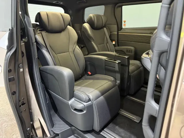 Toyota Alphard — Фото автомобиля 5