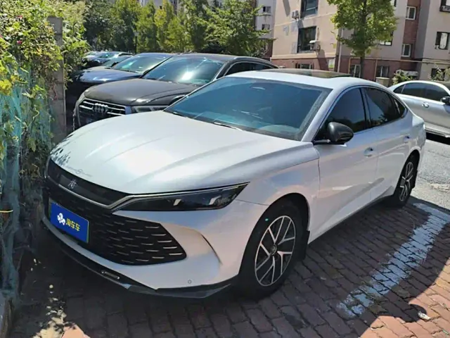 Фотография автомобиля — BYD Qin L