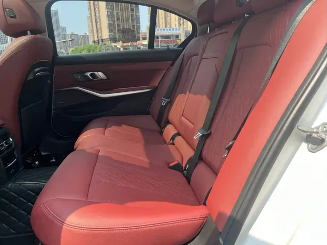 BMW 3 Series — Фото автомобиля 11