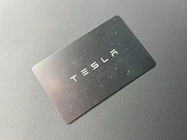 Tesla Model Y — Фото автомобиля 19