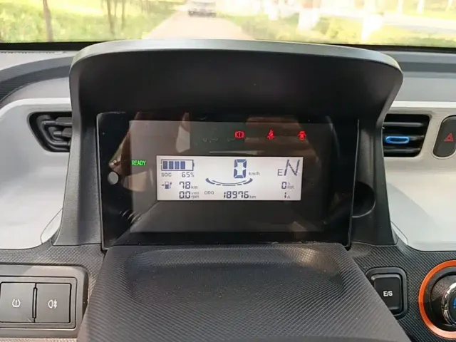 Wuling Hongguang Mini EV — Фото автомобиля 11