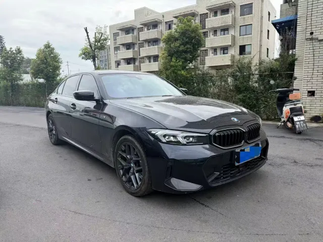BMW 3 Series — Фото автомобиля 3
