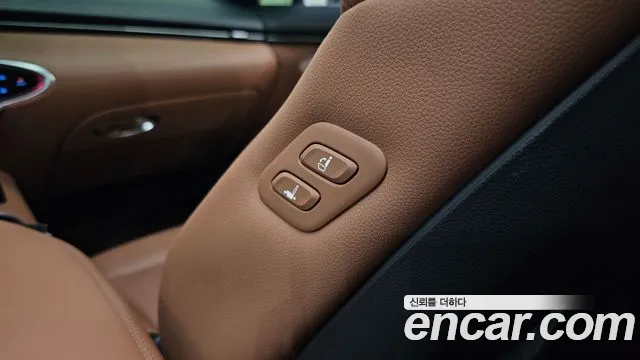 Genesis GV70 2.5T Бензин 2WD — Фото автомобиля 26