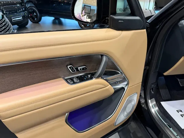 Land Rover Range Rover — Фото автомобиля 5