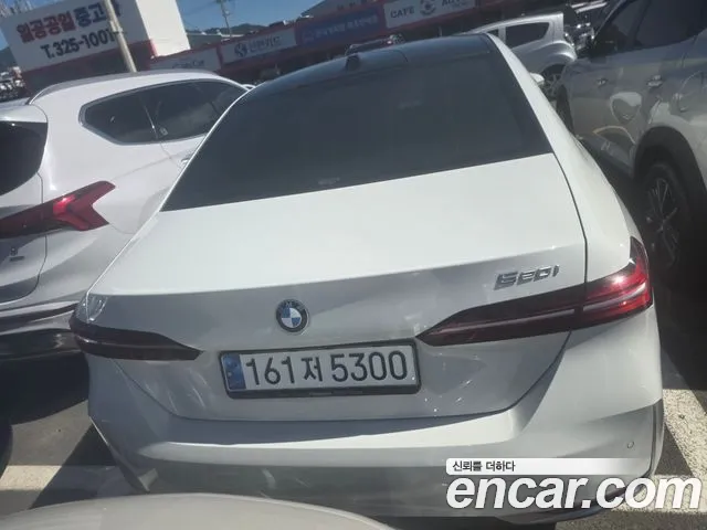 BMW 5 Series G60 — Фото автомобиля 2