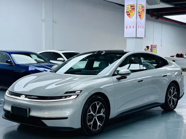 Фотография автомобиля — Changan Qiyuan A06