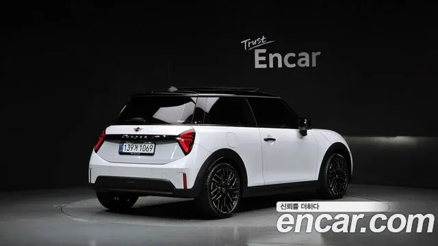 MINI Cooper — Фото автомобиля 2
