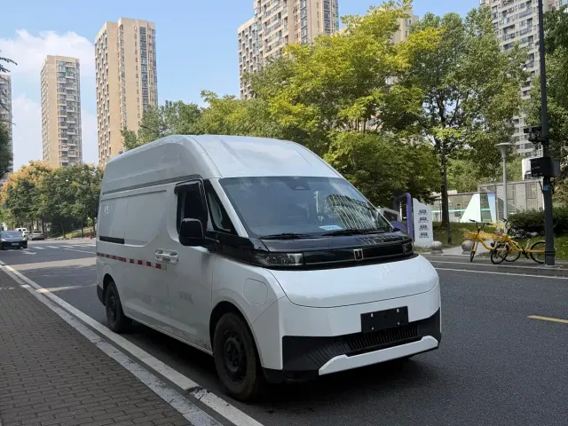 Farizon Super VAN — Фото автомобиля 3