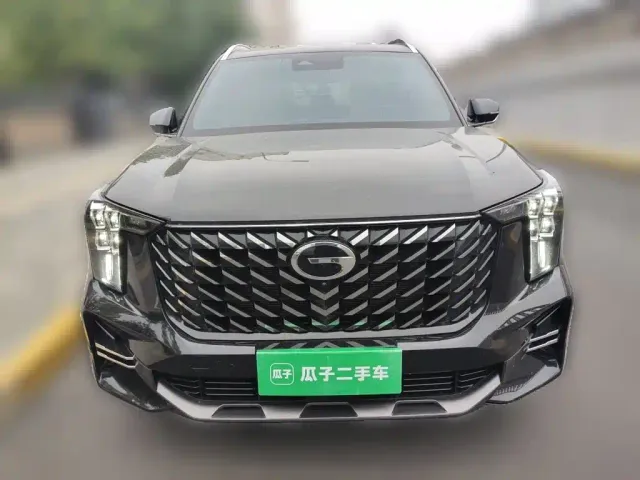 GAC Trumpchi GS8 — Фото автомобиля 2