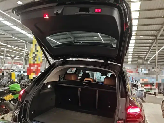 Mercedes-Benz GLE-Class — Фото автомобиля 18