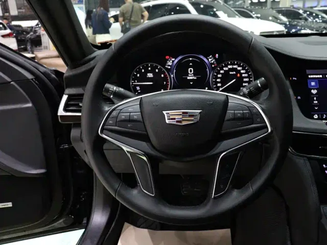 Cadillac CT6 — Фото автомобиля 13