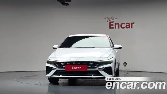 Hyundai Avante CN7 — Фото автомобиля 3